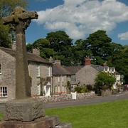 Foolow 2 1220 x 620 1441294044