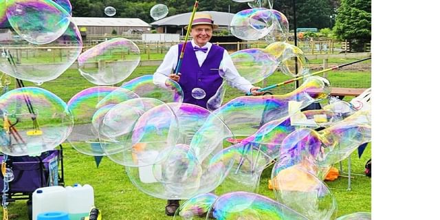 MFP bubble man 25