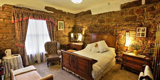 O Ld Lock up 3 Magistrates rm new 1858865207