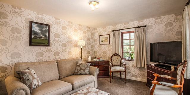 Underleigh House3 lounge 13507701